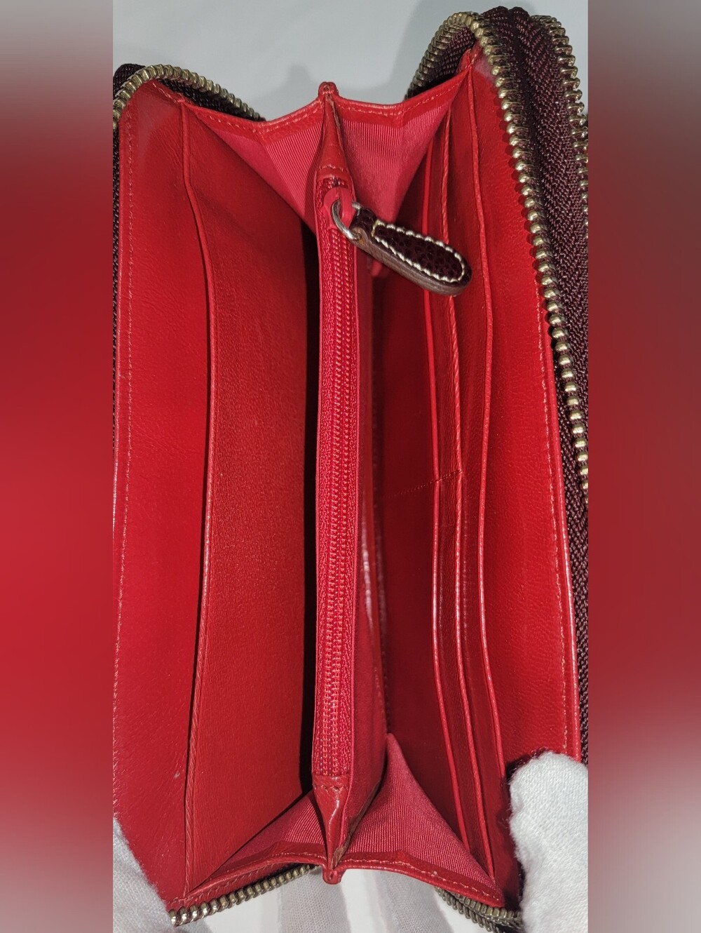 TUSK Women's Zip-Around Wallet Burgundy/Red Zipper Pocket Coin & Credit Card - Picture 12 of 16